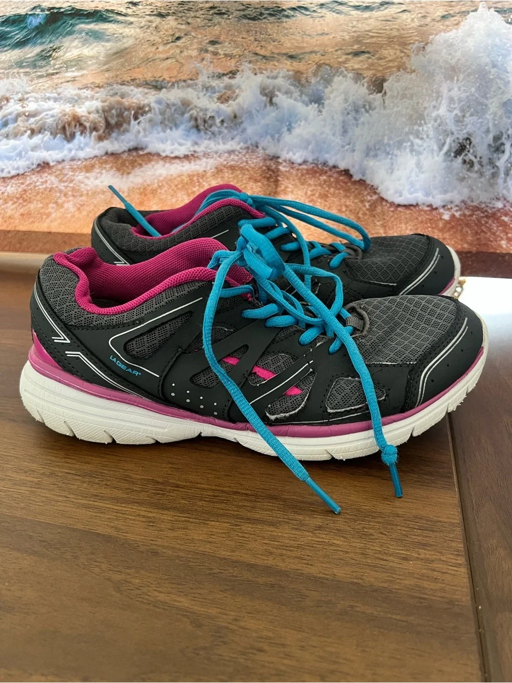 L.A. Gear sporty women